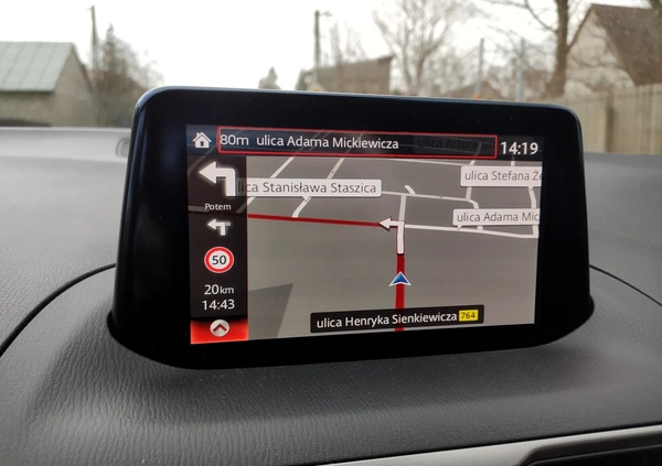 Mazda 3 cena 68800 przebieg: 90000, rok produkcji 2018 z Tarnobrzeg małe 781
